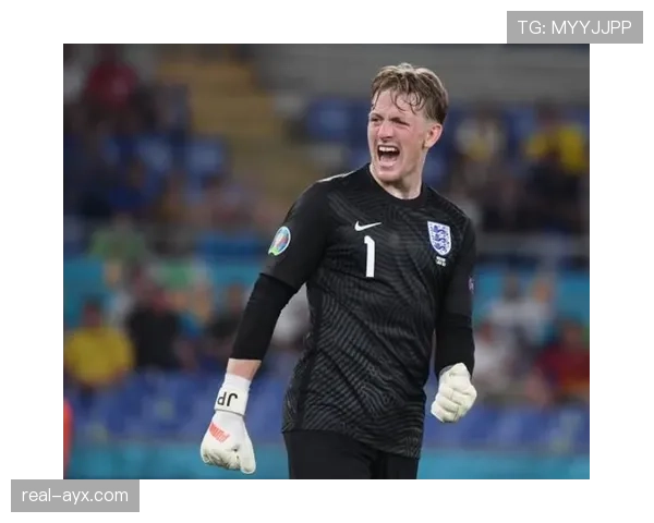 皮克关键表现助球队取胜，状态回暖获广泛赞誉