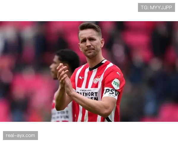 阿贾克斯强势反弹，重燃荷甲争冠希望