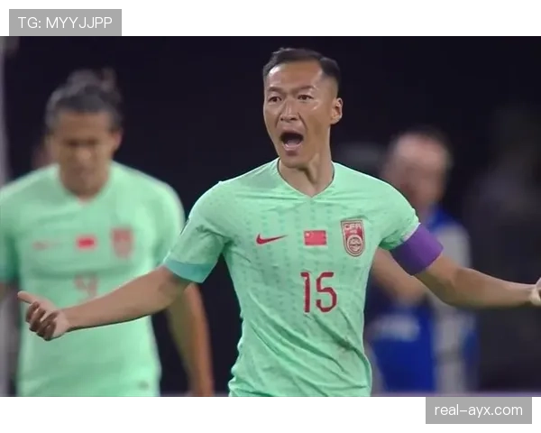 吴曦状态回暖，成国足核心表现关键先生