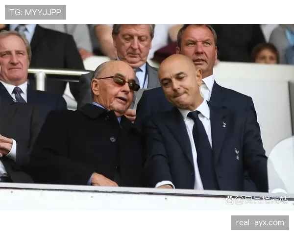 英超新星列维·科尔维尔持续进化，强势表现助力球队冲击冠军