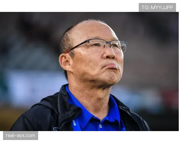 越南队主帅朴恒绪正式告别，深情表示将持续关注球队未来发展