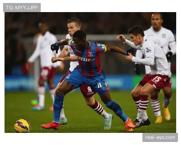 维拉与曼联的激烈对决为英超赛事增添悬念，球队状态备受关注。