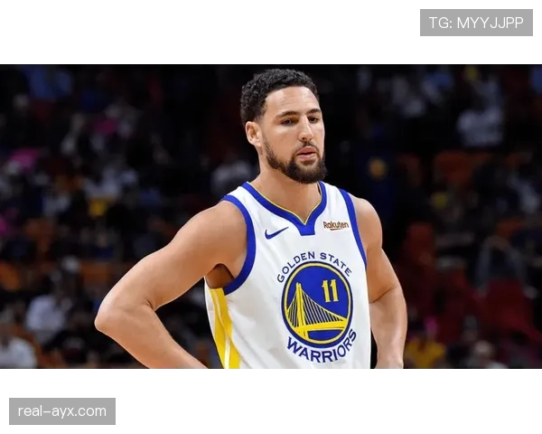 米洛斯·克尔凯兹近期表现稳健,防守数据持续提升 米洛斯·克尔凯兹近期表现稳健,防守数据持续提升