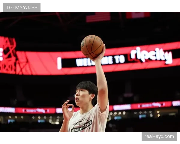 杨瀚森球场上暴走状态，私底下却像个邻家大男孩？