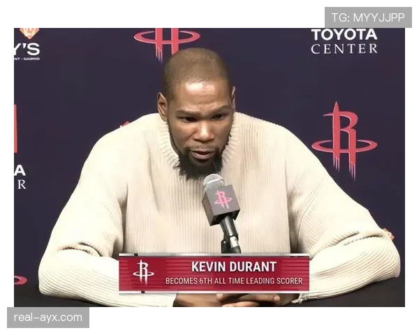 杜兰特居然把训练房变成了奢侈品展厅，这日常普通人连想都不敢想啊！